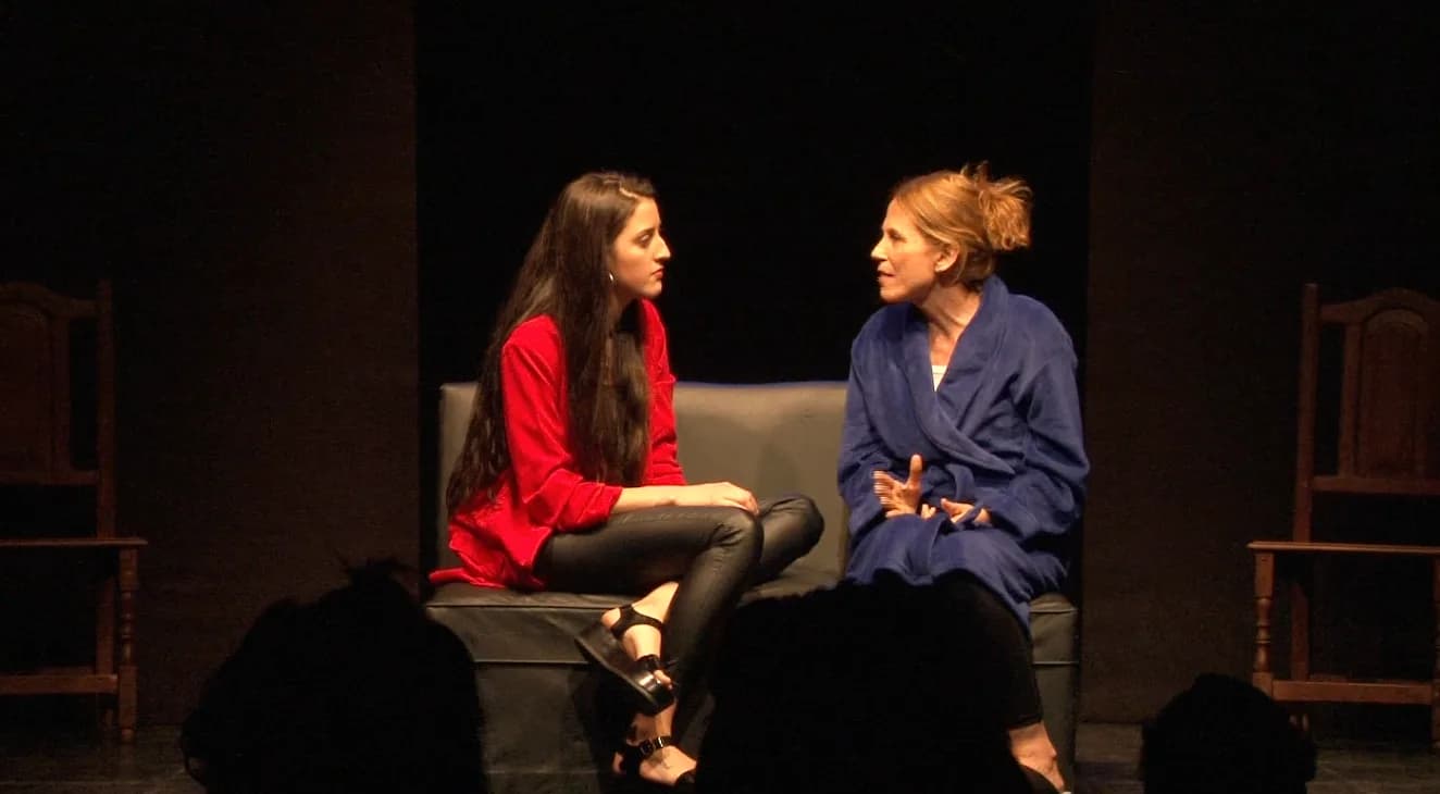 Camila Peyronel, portfolio de teatro